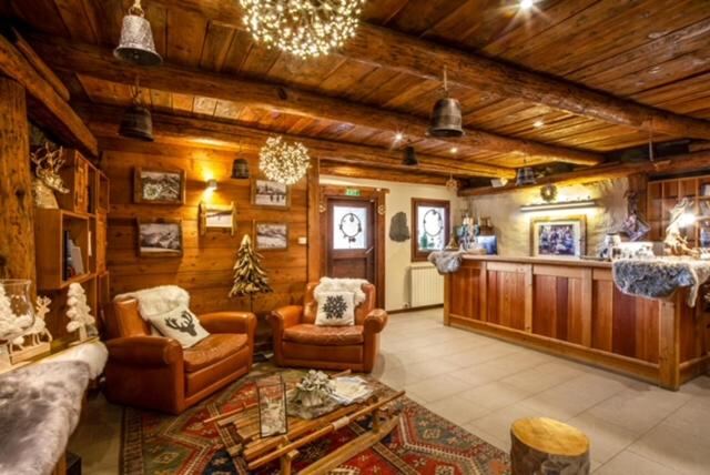 Chalet Faure - Alpine chalet interior in Sauze d'Oulx